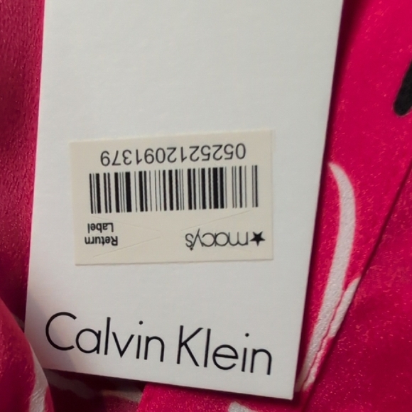 Calvin Klein Roll Tab Sleeve Top - Picture 12 of 15